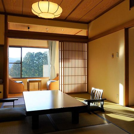 Yoshimatsu Hotel Hakone Exterior photo